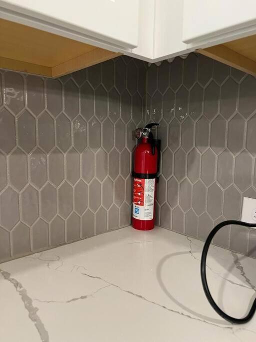 New Spacious 3 Bedroom Suite Garage Parking Free Wi-Fi Office Space And Patio View Duluth Kültér fotó