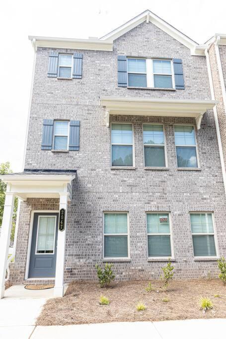 New Spacious 3 Bedroom Suite Garage Parking Free Wi-Fi Office Space And Patio View Duluth Kültér fotó