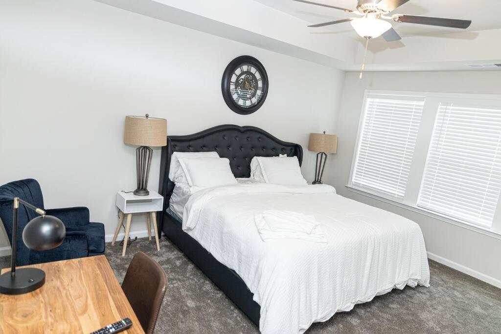 New Spacious 3 Bedroom Suite Garage Parking Free Wi-Fi Office Space And Patio View Duluth Kültér fotó