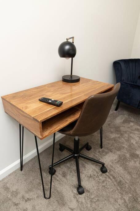 New Spacious 3 Bedroom Suite Garage Parking Free Wi-Fi Office Space And Patio View Duluth Kültér fotó